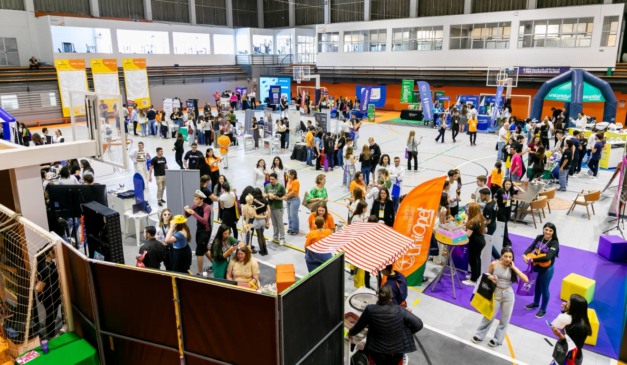 Estudantes exploram carreiras e experiências práticas na Jornada do Colégio Positivo