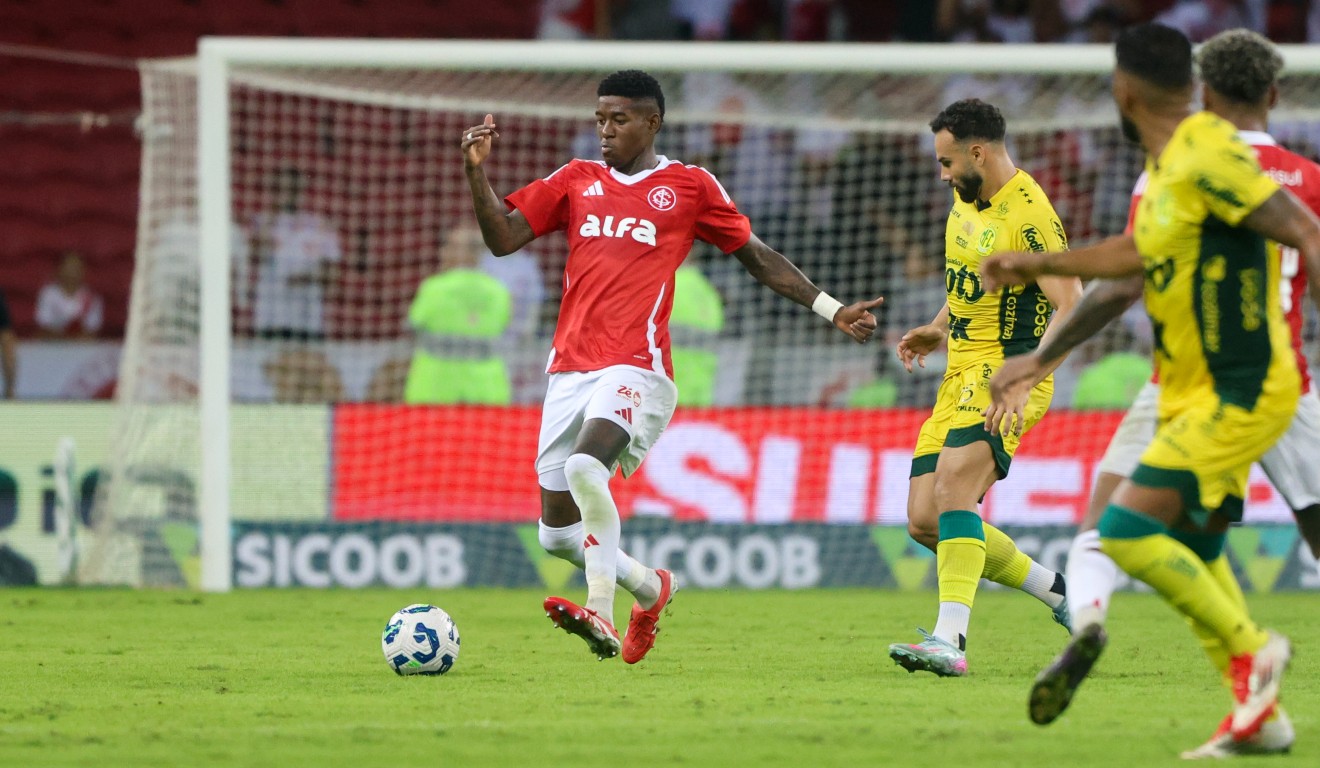 Lance de Internacional x Mirassol, pelo Brasileirão