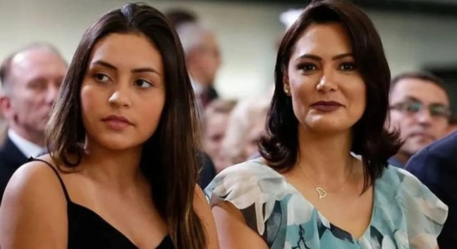 imagem da ex-primeira dama do brasil Michelle bolsonaro e sua filha mais velha letícia firmino