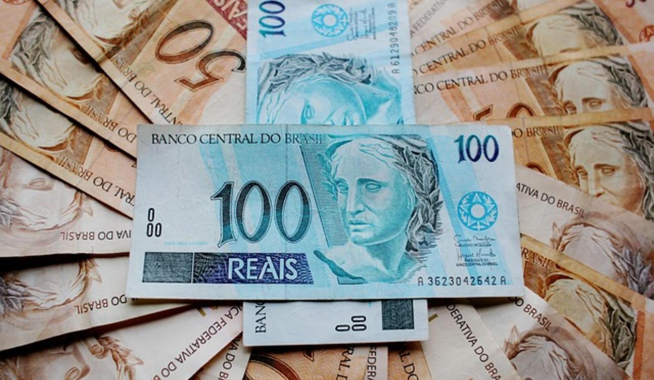 Cédulas de reais