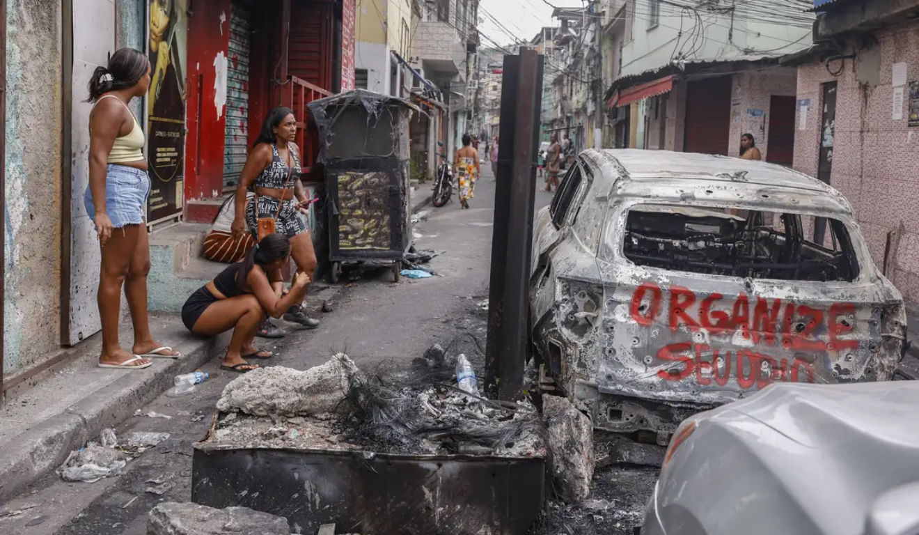 Imagem da rua após a operação.