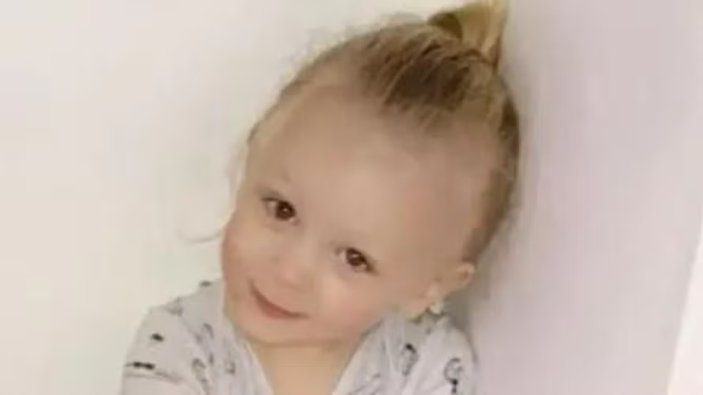 Menina que morreu em incêndio