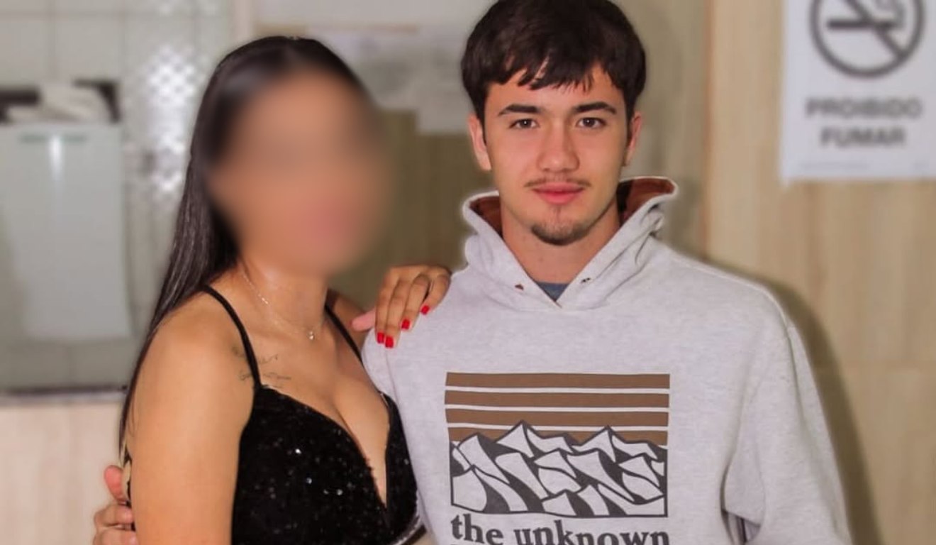 Bryan Damazo de Santana Pinto ao lado da namorada