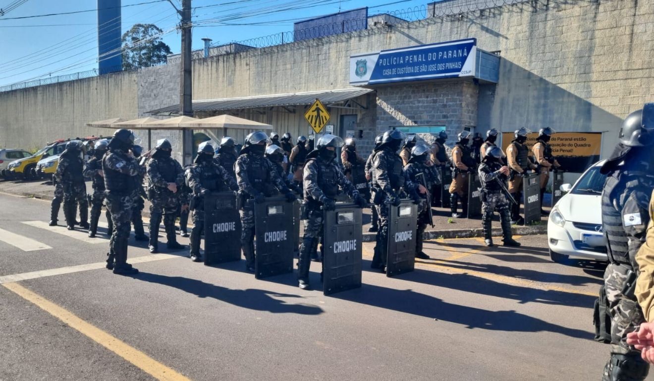 operação na casa de custódia em São José dos Pinhais