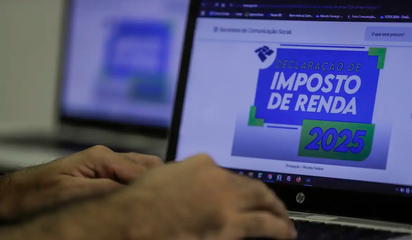 Usuário acessando a página da receita federal