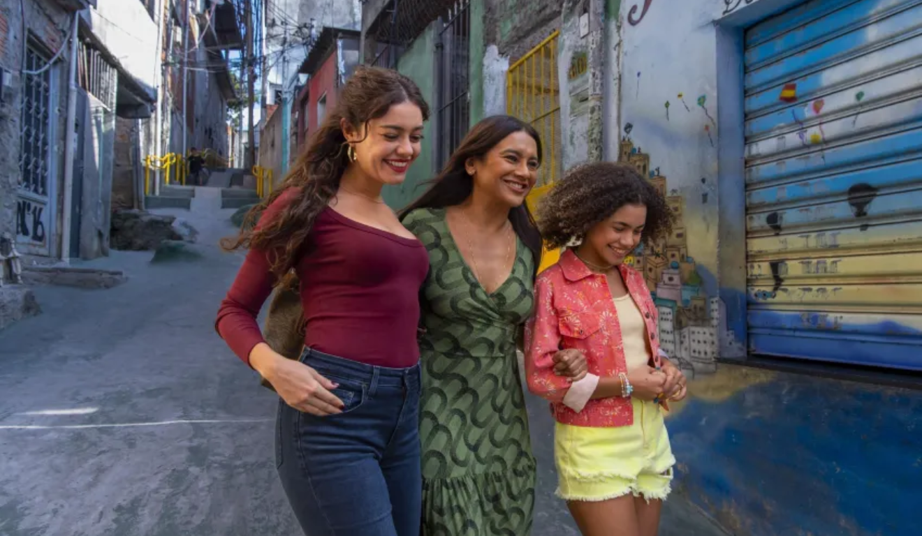 Imagem de Joélly, Gerluce e Lígia.