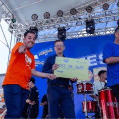 entrega de prêmios durante a 2ª edição do Festival de Prêmios, da Ric RECORD