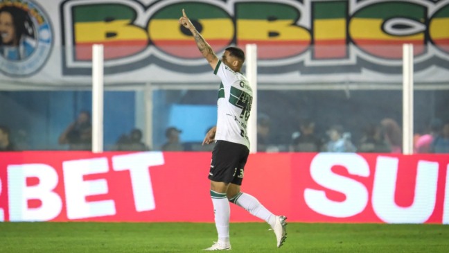 Paysandu x Coritiba.