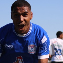 Jogador do Cianorte comemora gol na final da Taça FPF