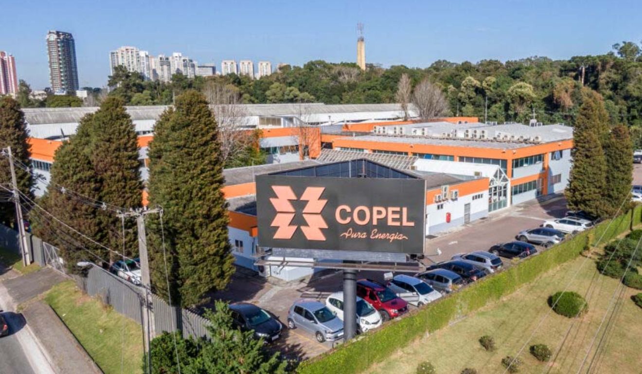 Fachada da Copel, em Curitiba