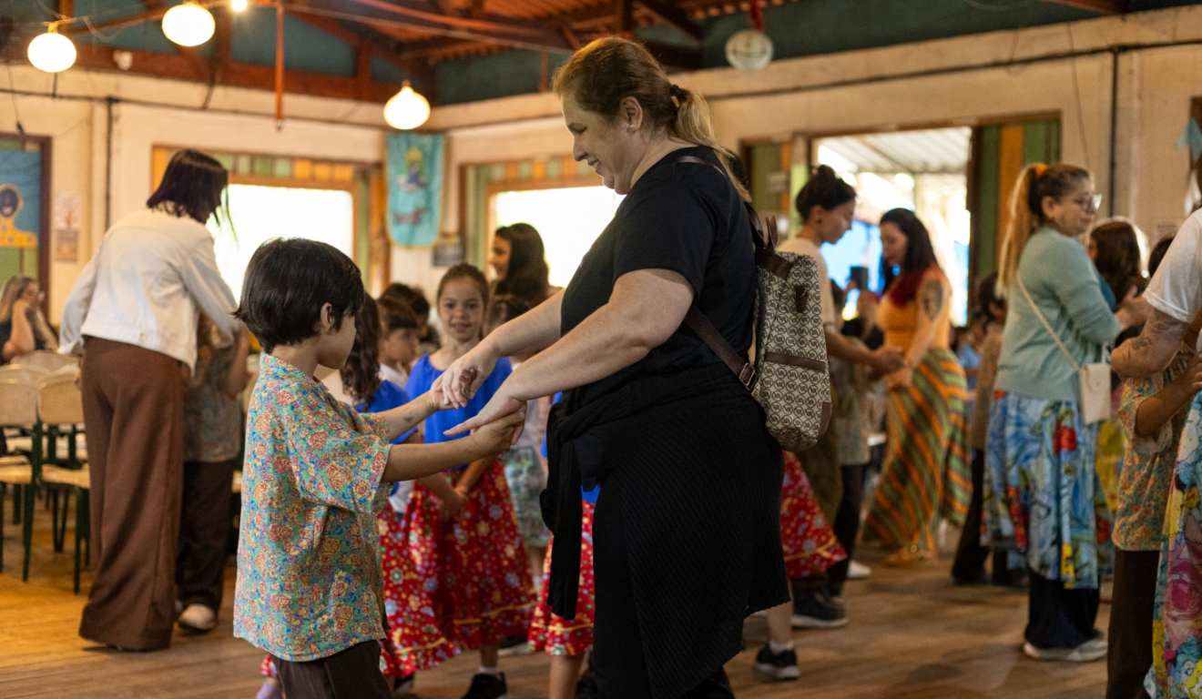 Dança caiçara durante Festa em Paranaguá