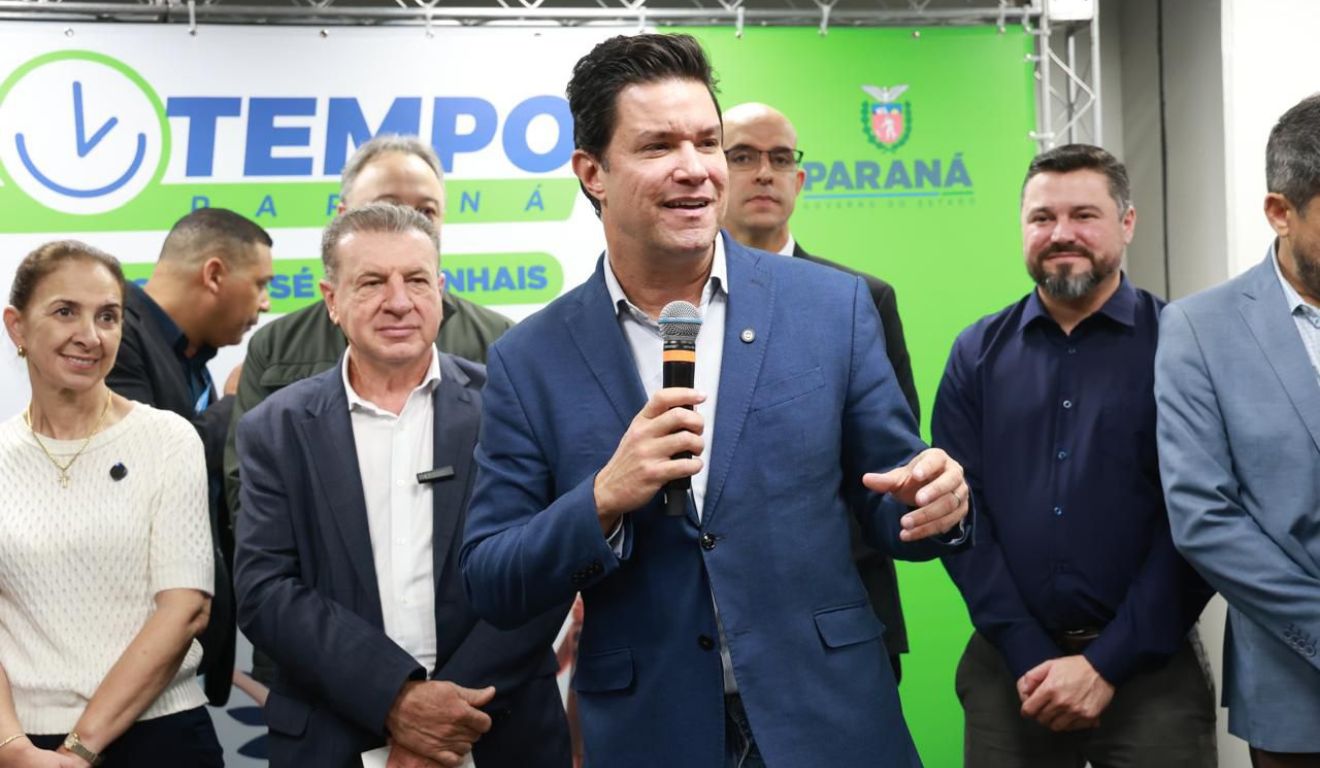 Guto Silva, durante lançamento da unidade do Poupa Tempo Paraná, em São José dos Pinhais