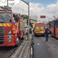 Siate no local em que idoso foi atropelado por ônibus, em Curitiba