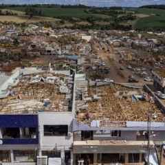 Vista áerea de Rio Bonito do Iguaçu; famílias da cidade, afetadas pelo tornado, podem receber auxílio emergencial