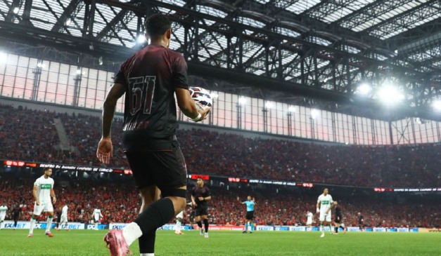 Lance de Athletico x América-MG, pela Série B