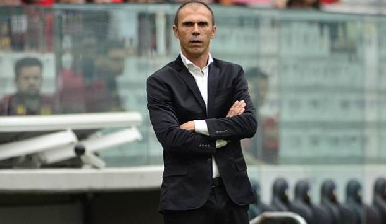 Milton Mendes, técnico do Athletico em 2015