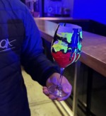 Noite das Artes celebra brasilidade no Ópera Arte com pintura, open wine e alta gastronomia