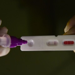 Teste de antígeno para diagnóstico de Covid-19; Paraná apresentou alta nas internações por doenças respiratórias