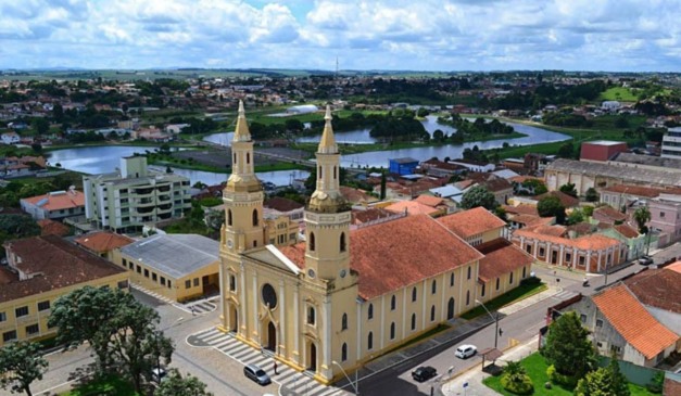 Vista aérea de Castro, cidade cuja Prefeitura abriu concurso público