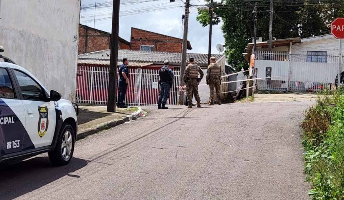 A Guarda Municipal e o Esquadrão Antibombas foram acionados imediatamente na Rua Luiz Leopoldo Landal após ameaça de bomba