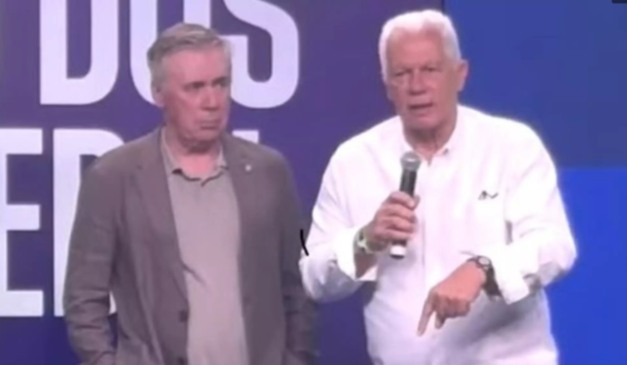 Leão e Ancelotti em evento na CBF.