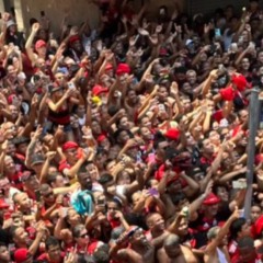 Torcida do Flamengo comemorou com o time a conquista da Libertadores. (Foto: Redes Sociais/Flamengo)