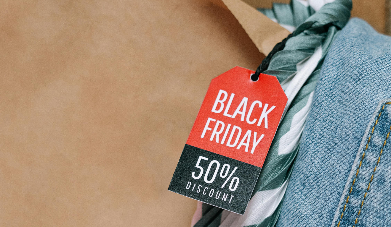 Imagem de uma etiqueta de Black Friday.