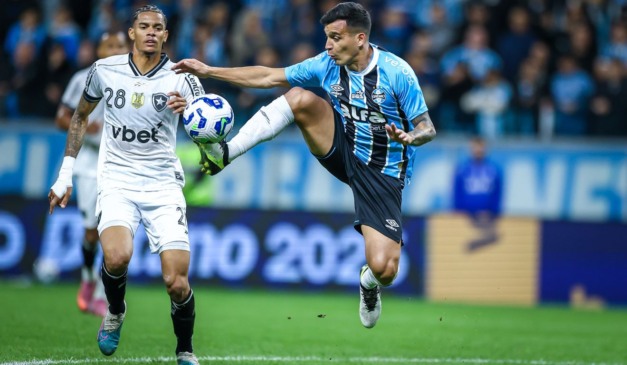 No primeiro turno Botafogo e Grêmio empataram em 1x1.