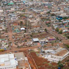 Imagem aérea mostra destruição em Rio Bonito do Iguaçu após passagem de tornado