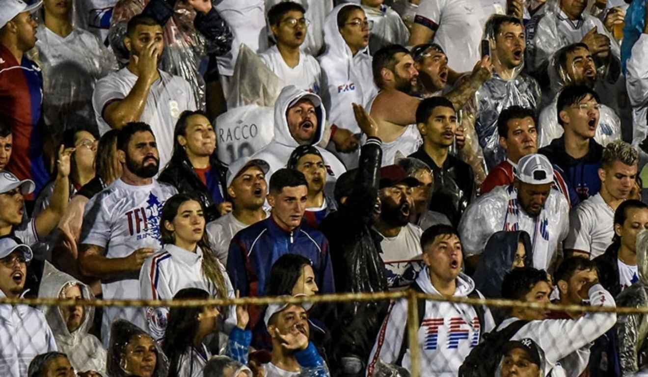 torcida no campeonato paranaense