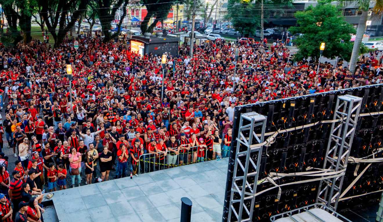 Athletico montará um telão na frente da Arena da Baixada.