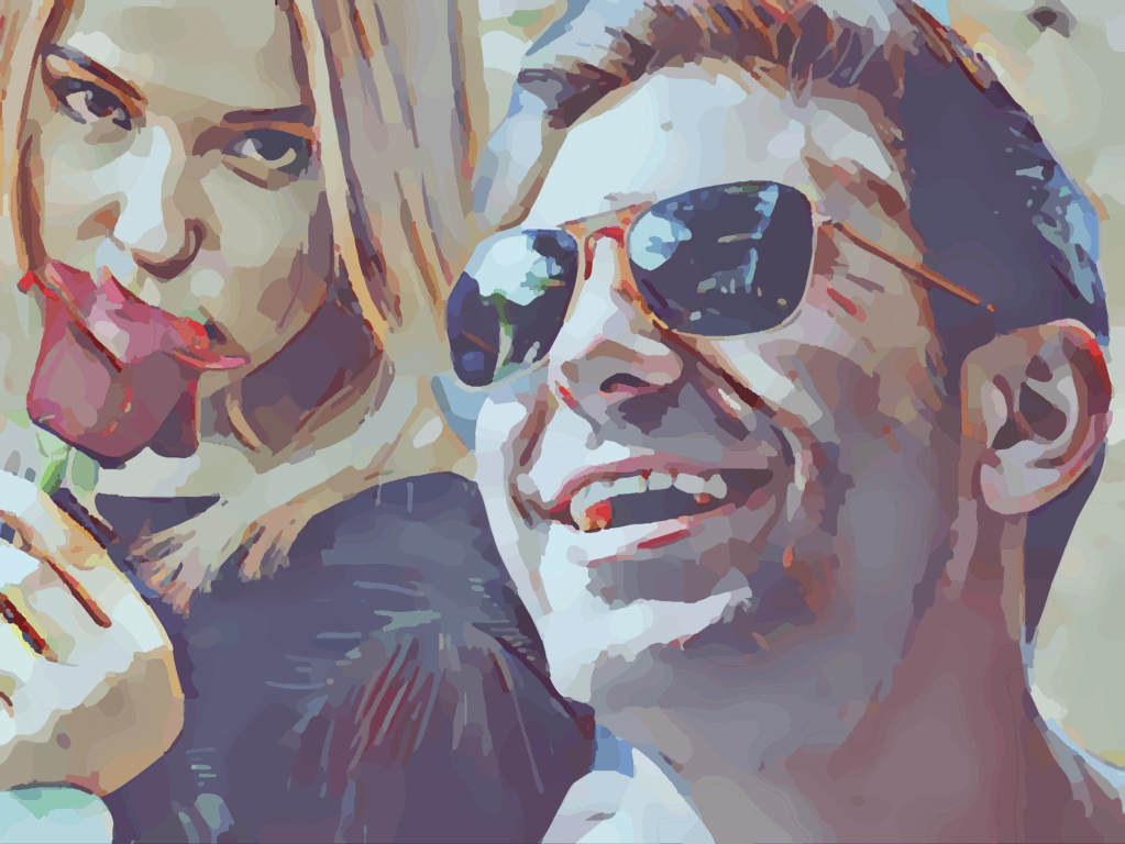 Um casal, ele sorrindp e ela cok olhar sério e com uma rosa a mão.