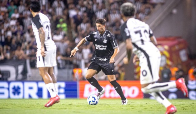 No primeiro turno o Corinthians venceu o Ceará por 1x0.