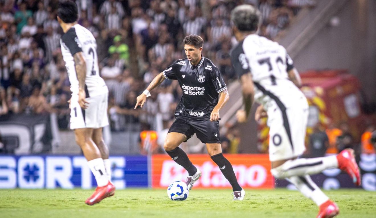 No primeiro turno o Corinthians venceu o Ceará por 1x0.