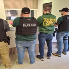 foto com policiais da gaeco, polícia penal polícia civil e polícia militar