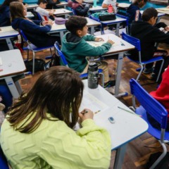 foto de sala de aula do paraná