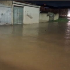 alagamento em Fazenda Rio Grande, na Grande Curitiba