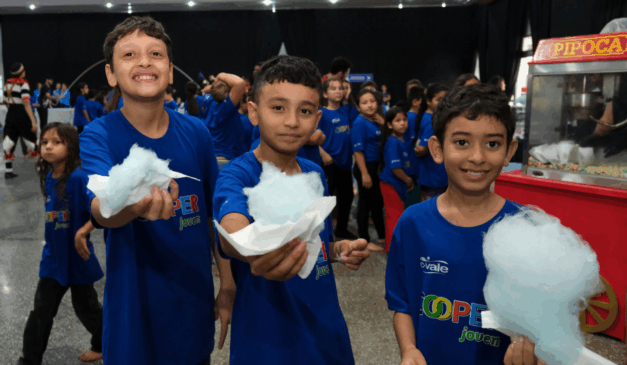 crianças do programa cooperjovem da C.Vale