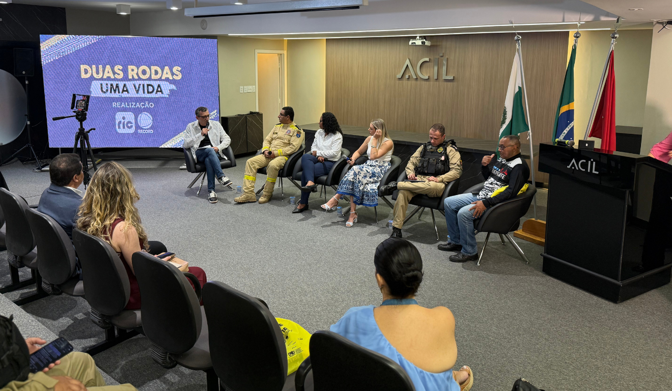 roda de debate do projeto duas rodas, uma vida