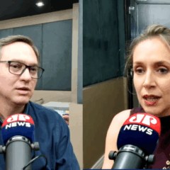 Carlos André Fiúz e Cinthia Mombach participaram do programa Momento Indústria desta semana. (Foto: Reprodução)
