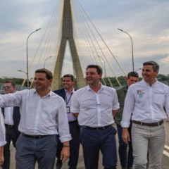 Ratinho Junior e presidente do Paraguai visitam obra da Ponte da Integração
