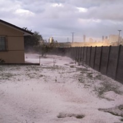 foto da queda de granizo em ponta grossa