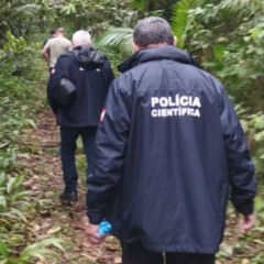 Polícia Científica em mata