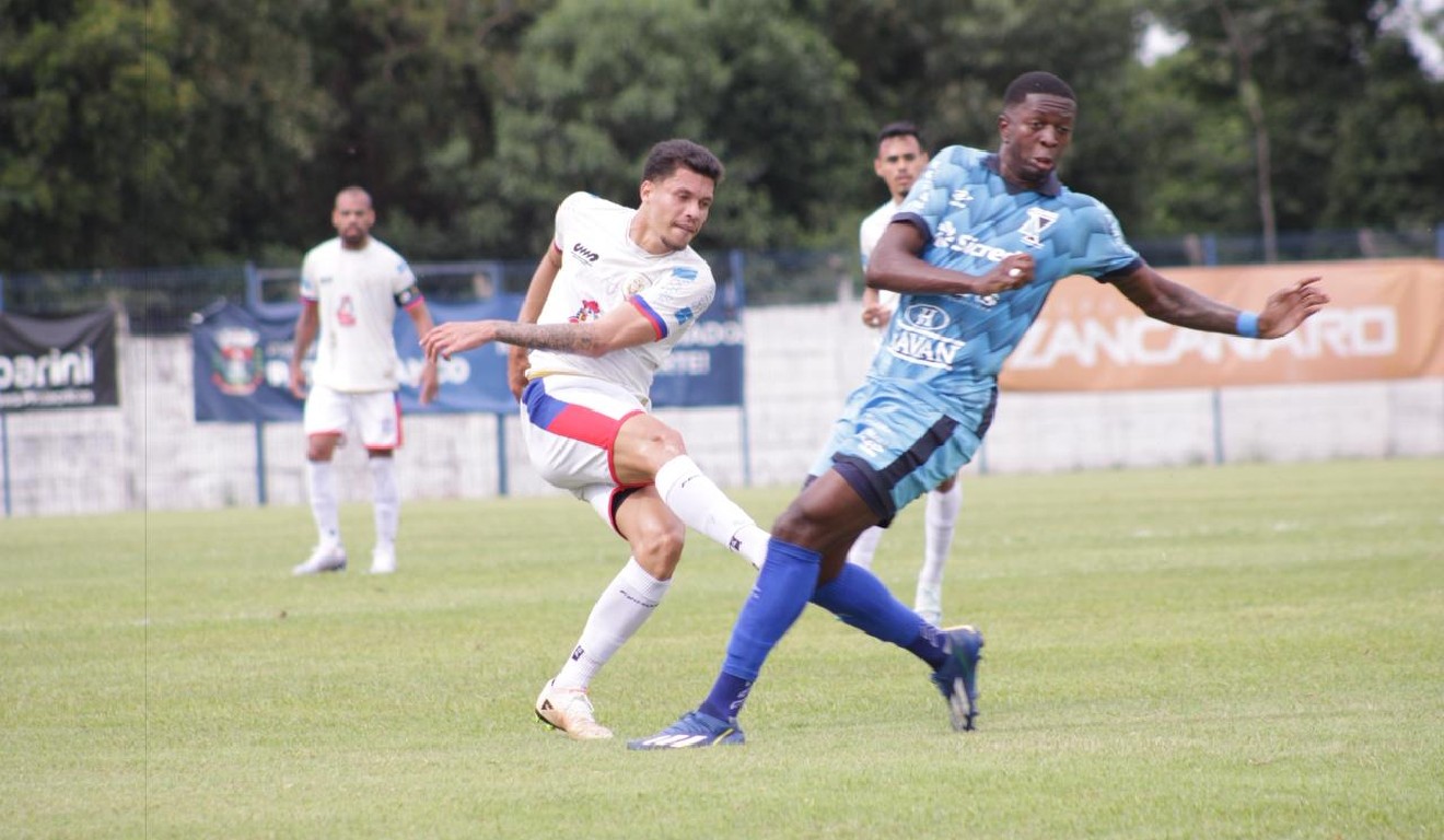 Lance de Azuriz x Cianorte, pela Taça FPF