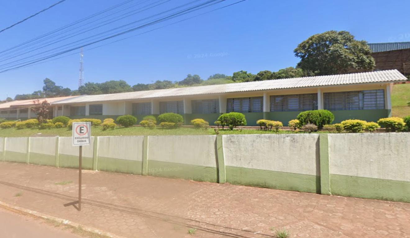 Imagem do Colégio Estadual José de Anchieta, em Ibema, no Oeste do Paraná