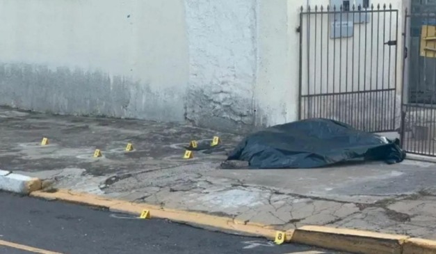 homem que foi morto a tiros na frente da casa da mulher grávida