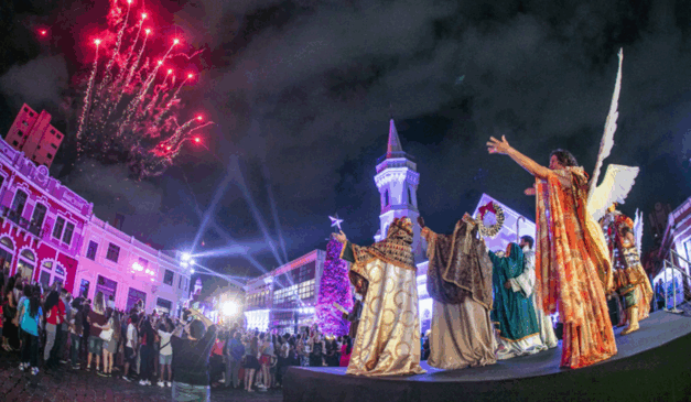 Imagem de um espetáculo de natal.