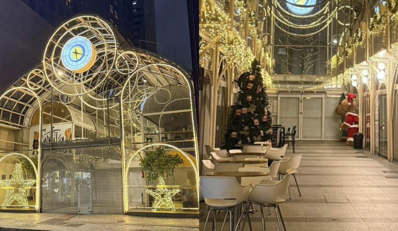 À esquerda, fachada da Rua 24 Horas, decorada para o Natal. À direita, o interior do local, iluminado, com árvore de natal e um boneco de pelúcia de cachorro com roupa do Papai Noel.