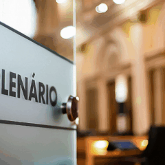 entrada do plenário da camara de vereadores de curitiba