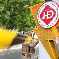 Policiais durante operação do Carbono Oculto